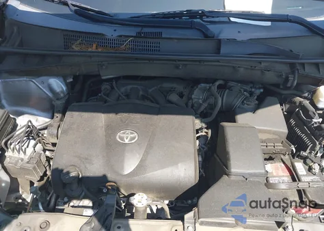 2019 Toyota Highlander Xle z USA, uszkodzony, nr VIN 5TDKZRFH5KS561925